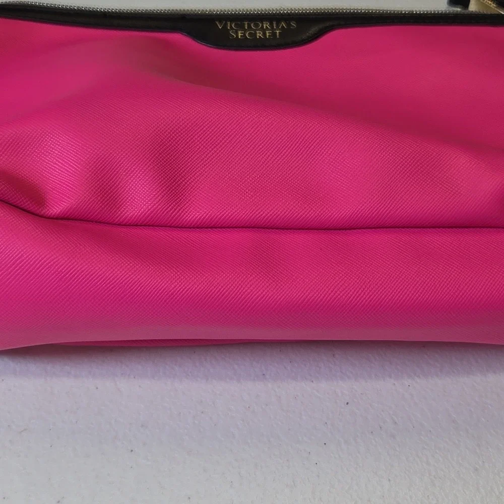 Victoria's‎ Secret Pink Cosmetic Bag Travel Makeup Toiletry Zip Pouch Large